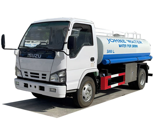 ISUZU 4X2 5000L  sprinkler truck