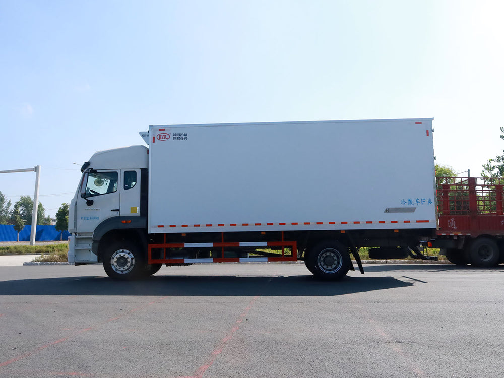 Sinotruk Howo 5.2-meter extended-length refrigerated truck
