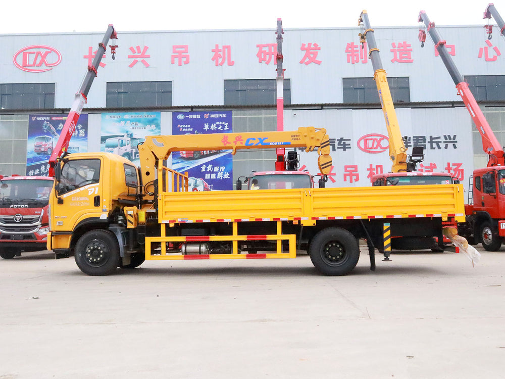 Dongfeng Changxing D1 6.3-ton straight boom crane