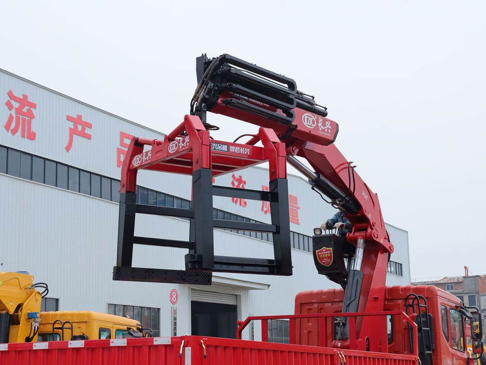 Dongfeng D9 Dolica 8-ton Knuckle Boom Truck Crane