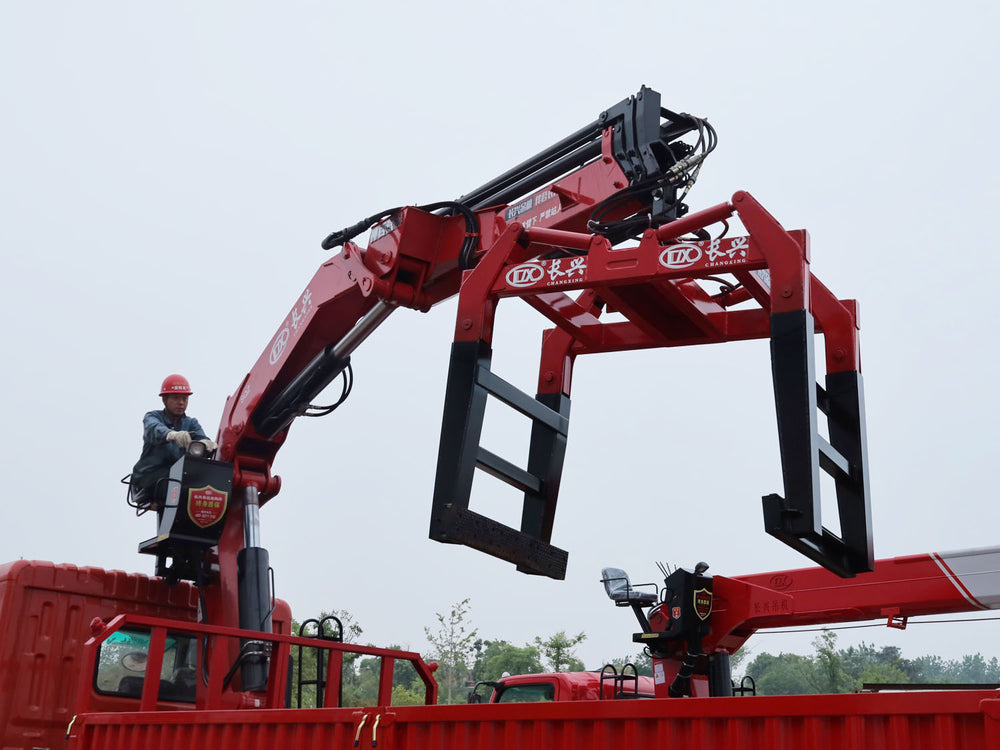 Dongfeng D9 Dolica 8-ton Knuckle Boom Truck Crane