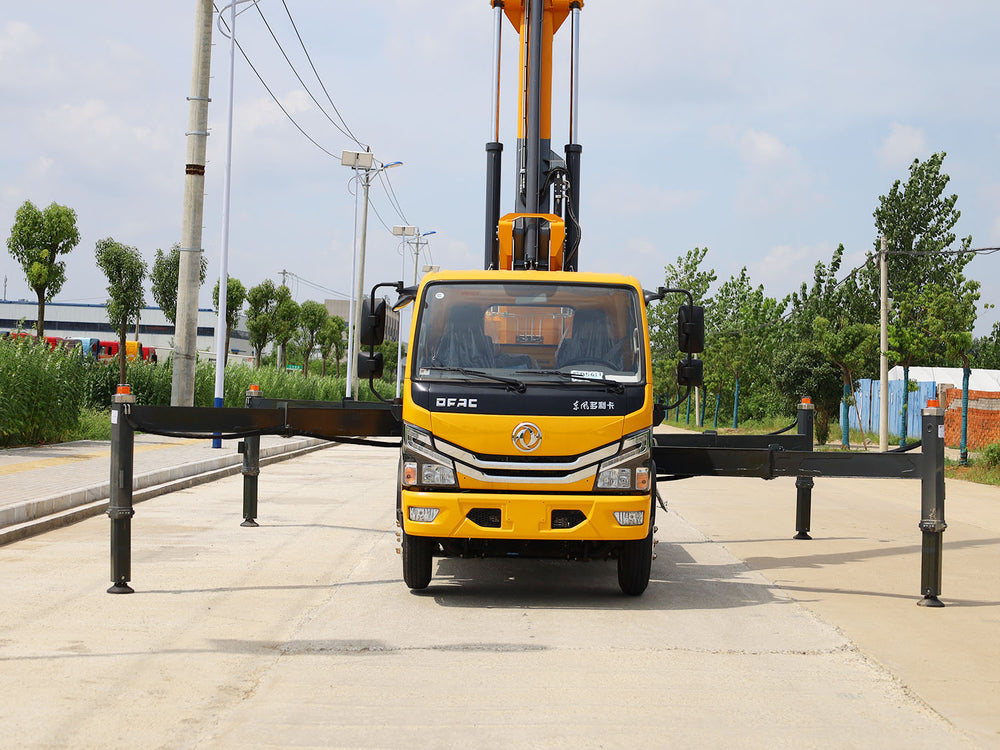 Dongfeng Dollicar 28-meter aerial work vehicle