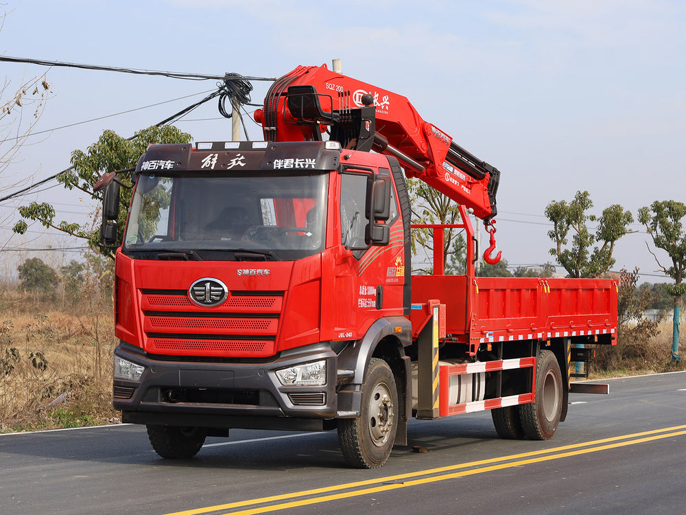 Jiefang J6L Changxing 10-ton Knuckle Arm Truck Crane