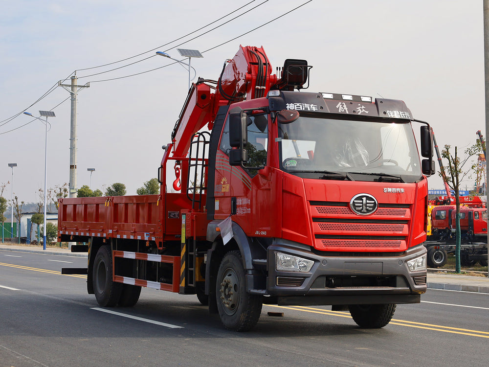 Jiefang J6L Changxing 10-ton Knuckle Arm Truck Crane