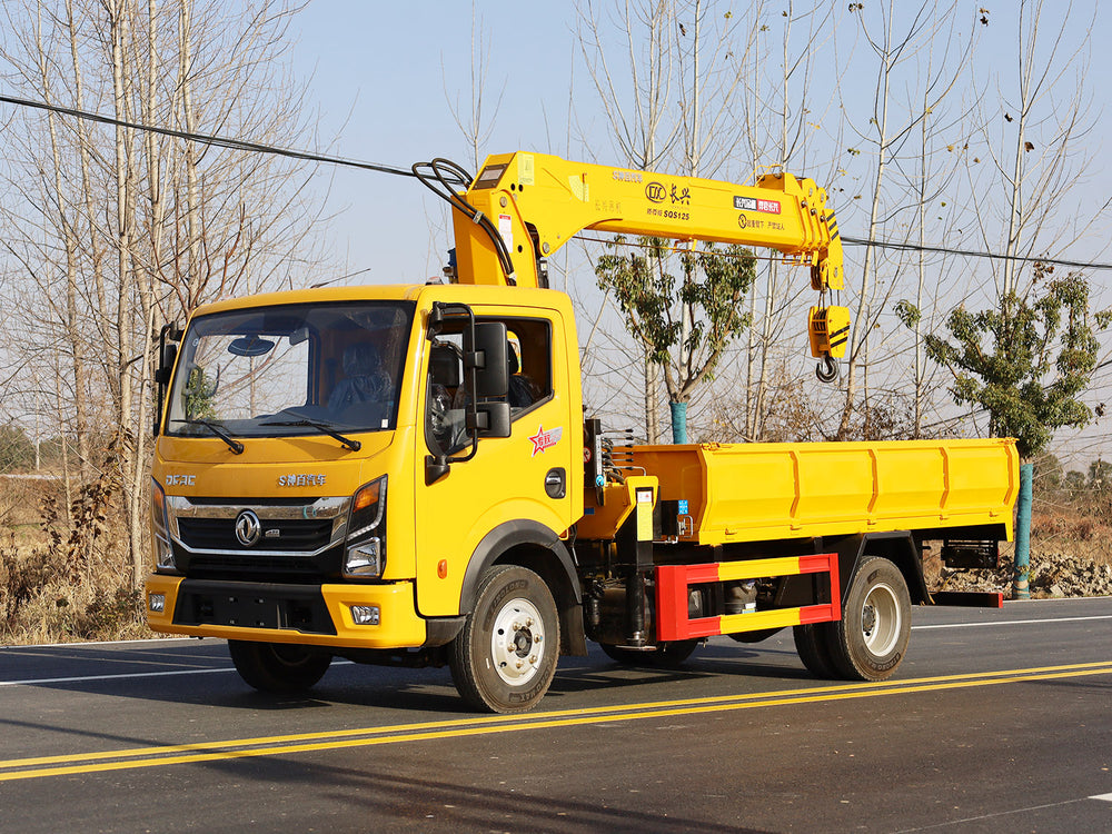 Dongfeng Dolica D6-N Single-row Changxing 5-ton Straight Boom Truck Crane
