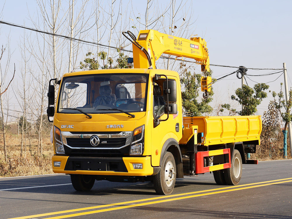 Dongfeng Dolica D6-N Single-row Changxing 5-ton Straight Boom Truck Crane