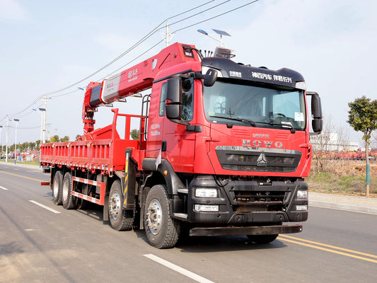 Sinotruk Howo 8x4 Changxing 20-ton Straight Boom Truck Crane