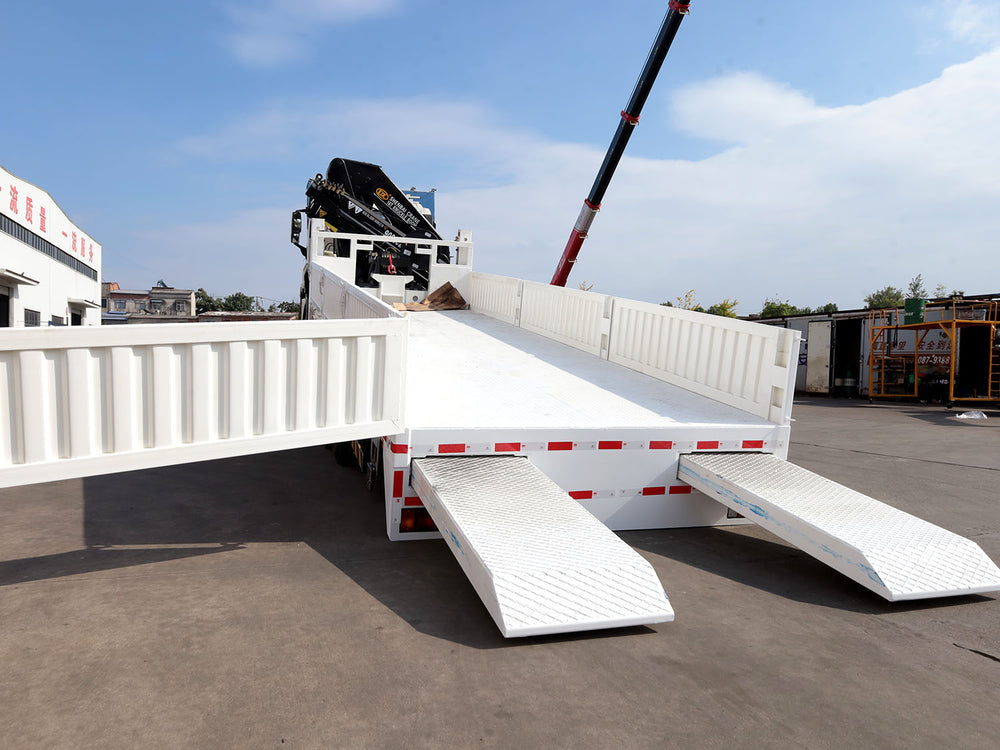 Isuzu 16-ton folding boom truck crane (8x4)