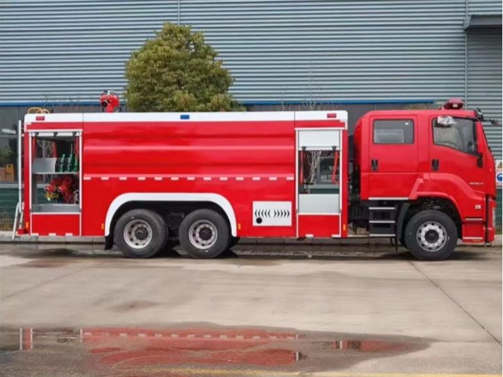 16m³ Isuzu Heavy Foam Fire Truck