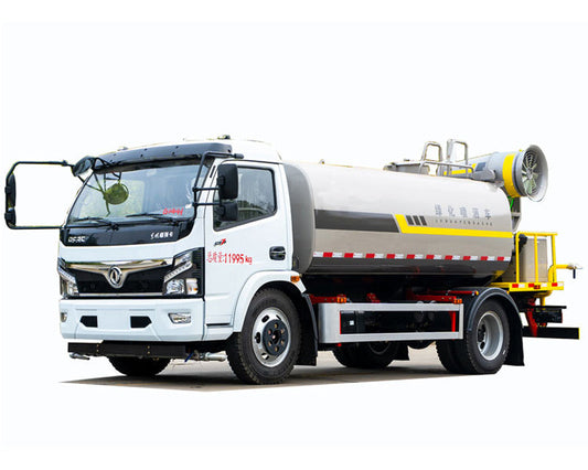 Dongfeng  4x2 8000L dust sprinkler truck