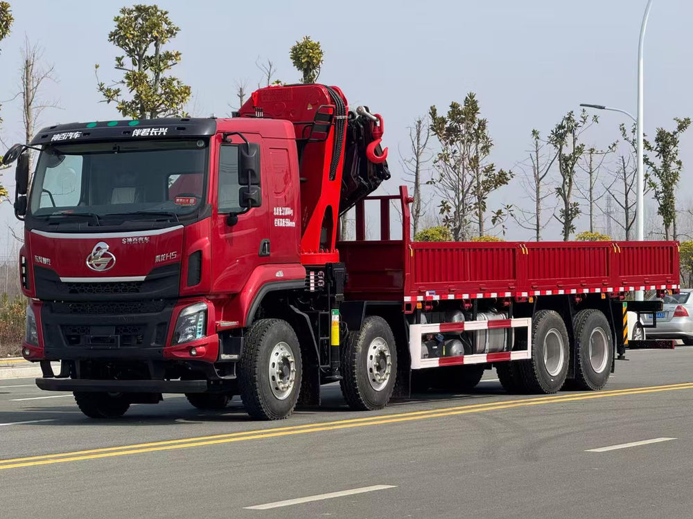 Liuzhou Motor 25-ton 7-section folding boom truck crane