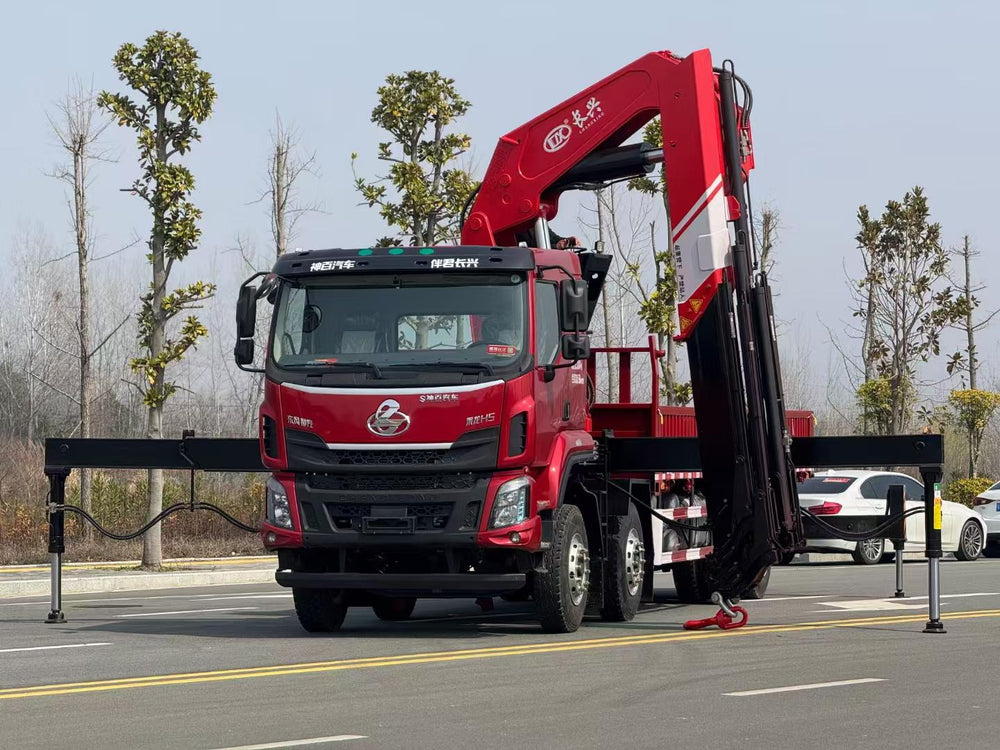 Liuzhou Motor 25-ton 7-section folding boom truck crane
