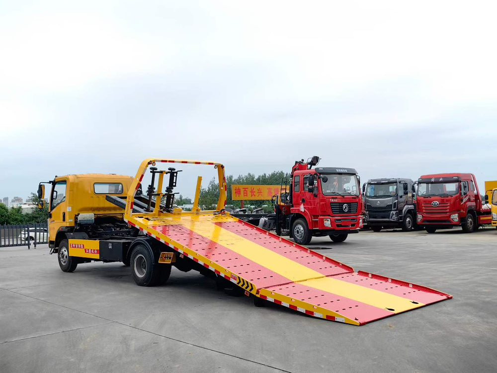 Howo 5.8-meter one-tow-two tow truck