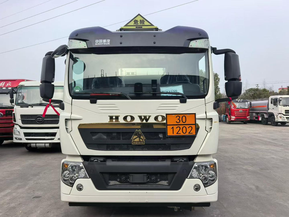 Howo 16m³ aluminum alloy tanker truck