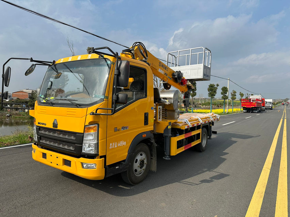 Sinotruk Howo 20-meter three-in-one multi-functional aerial work platform truck