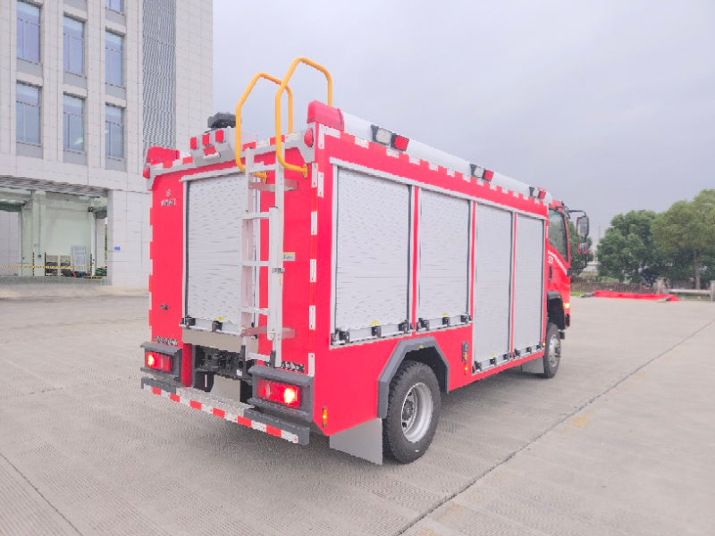 Dongfeng 2.5 cubic meter water mist fire truck