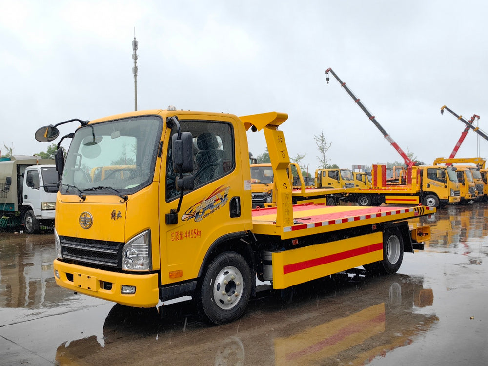 Jiefang 5.5 meter  tow truck (telescopic ramp)