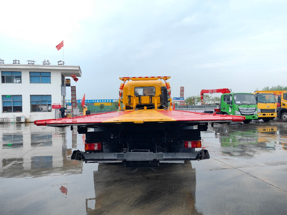 Sinotruk Howo 8.2 meter Wrecker Truck