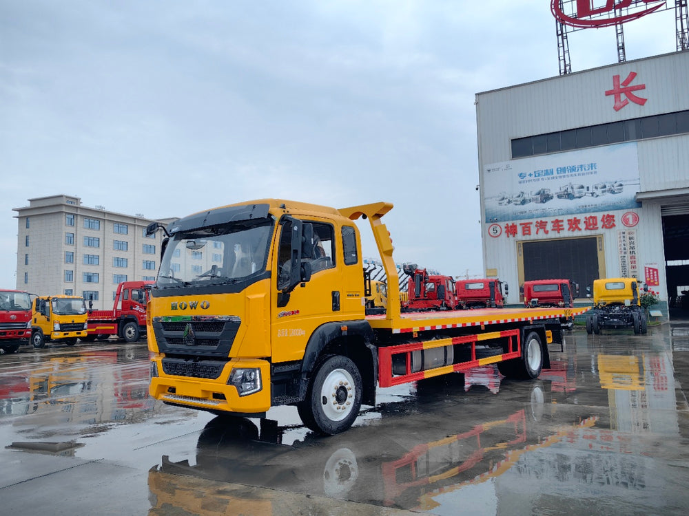 Sinotruk Howo 8.2 meter Wrecker Truck