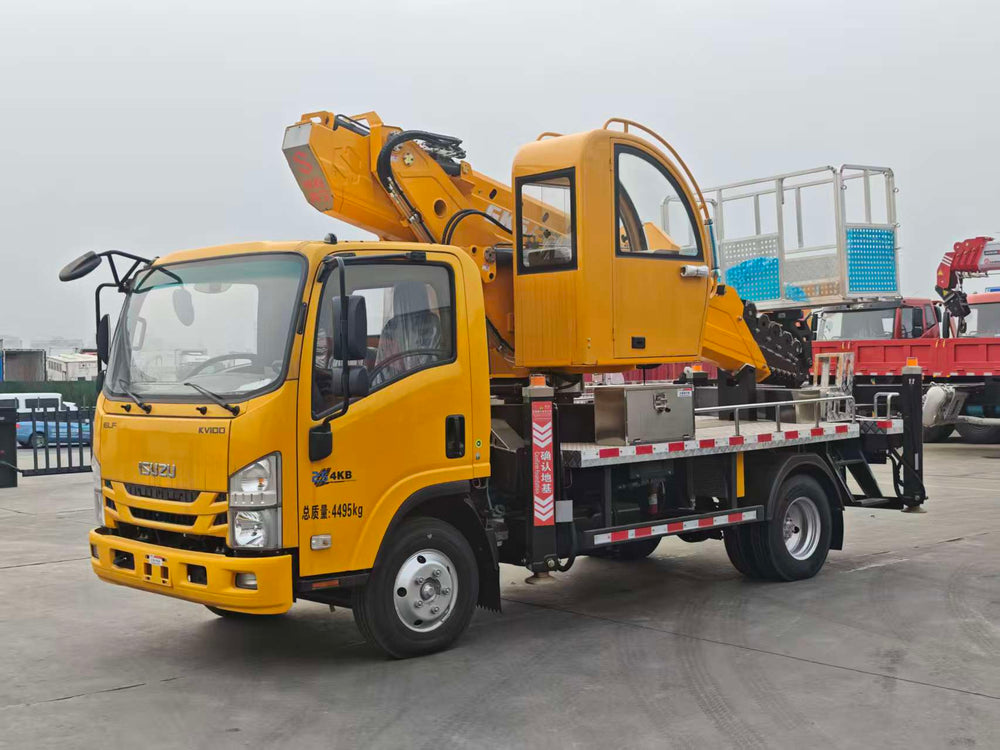Isuzu 32-meter aerial work platform