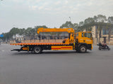 SINOTRUK Howo 7.6 meter single axle with 8-ton crane tow truck