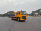 SINOTRUK Howo 7.6 meter single axle with 8-ton crane tow truck