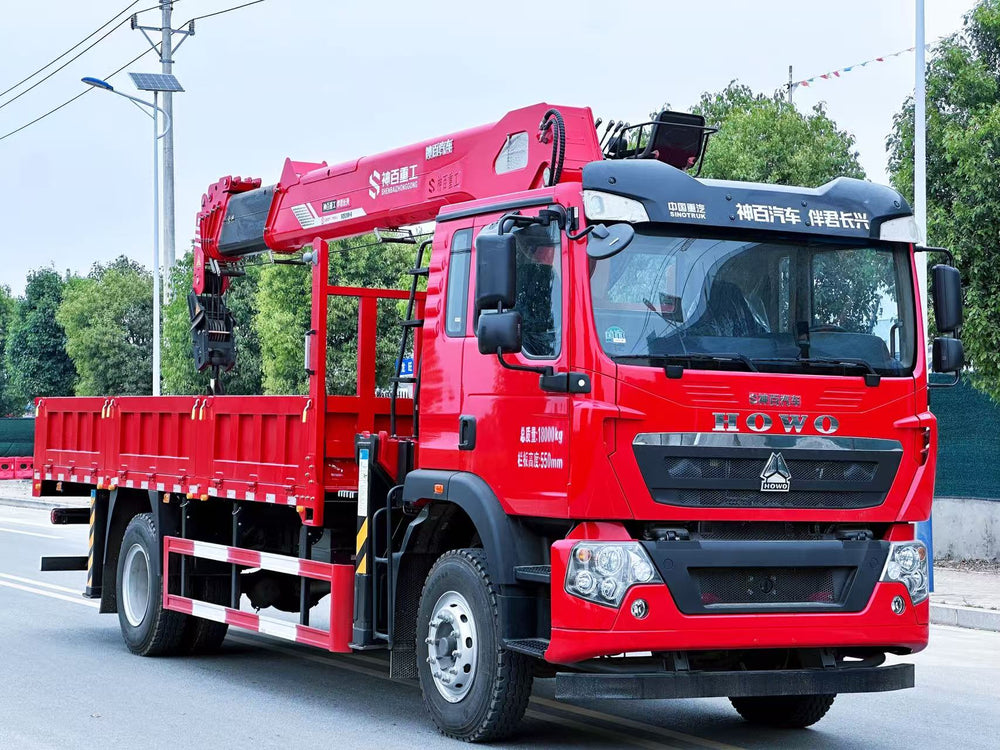 Sinotruk Howo 8-ton 6-section boom truck crane
