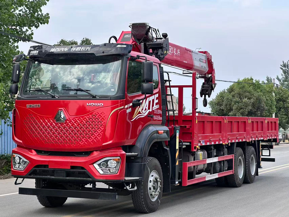 Sinotruk Howo 14-ton 5-section boom truck crane