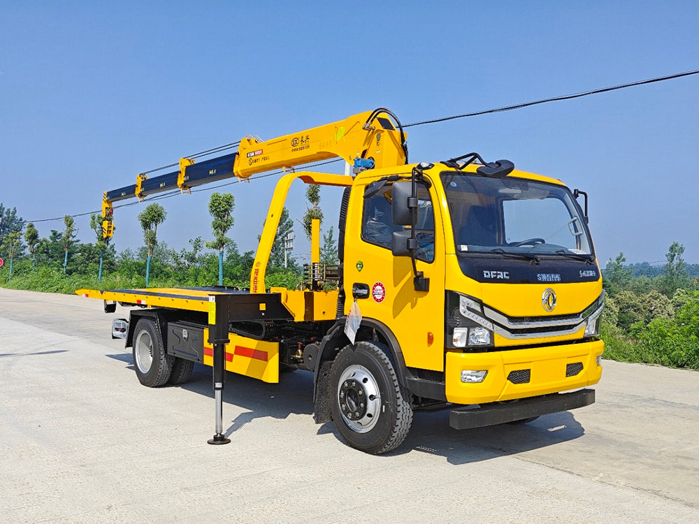 Dongfeng Dolica 5.6 meter crane-equipped wrecker truck