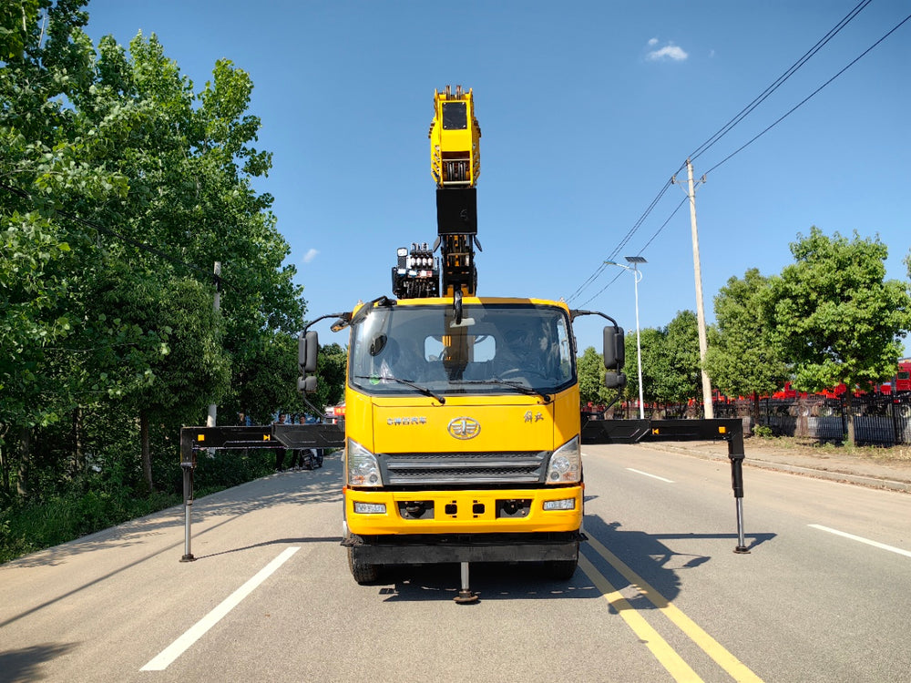 Jiefang 6.2 meter crane Wrecker truck