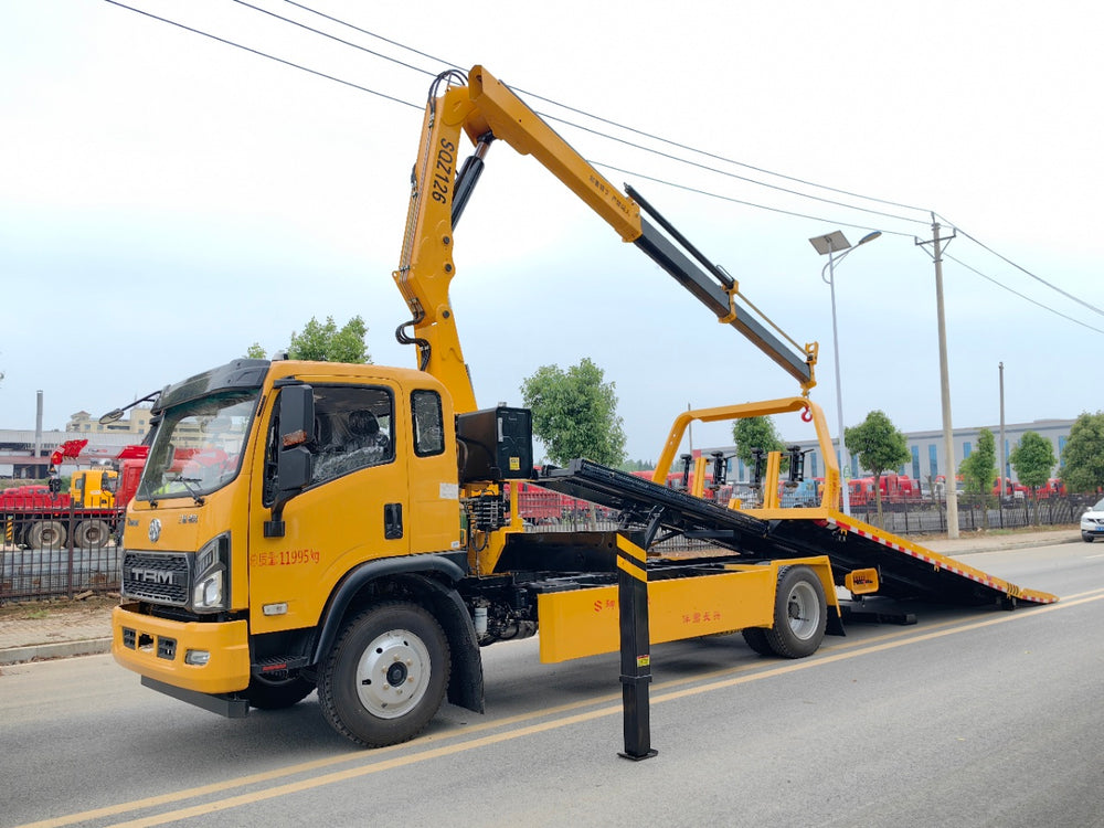 Three-ring folding arm Wrecker truck