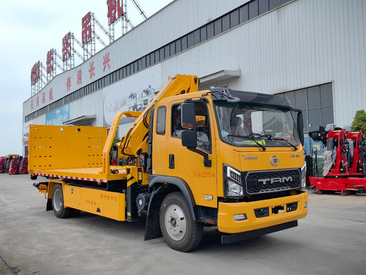 Three-ring folding arm Wrecker truck