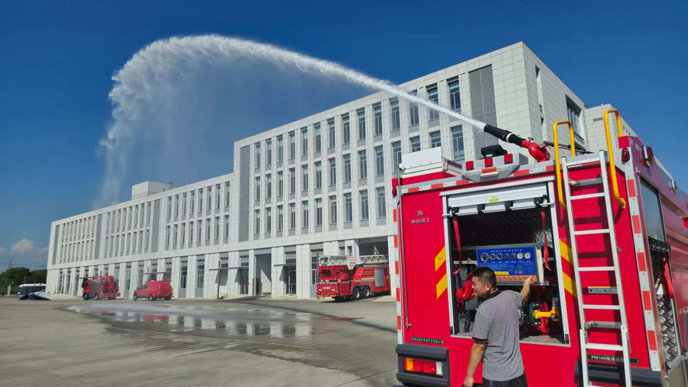 Dongfeng 10-Cubic-Meter Foam Fire Truck