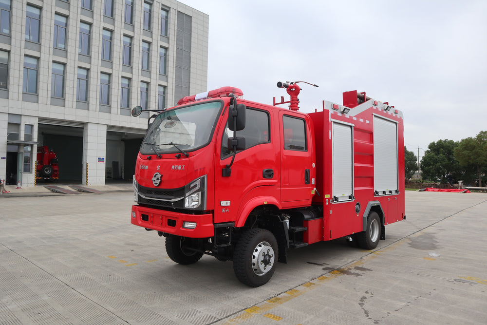 Dongfeng 4WD pipeline forest fire truck