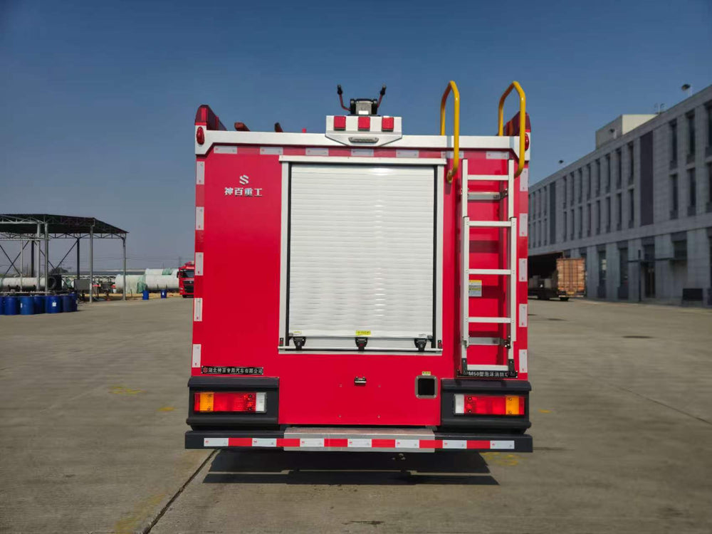 Dongfeng 5-Cubic-Meter Foam Fire Truck