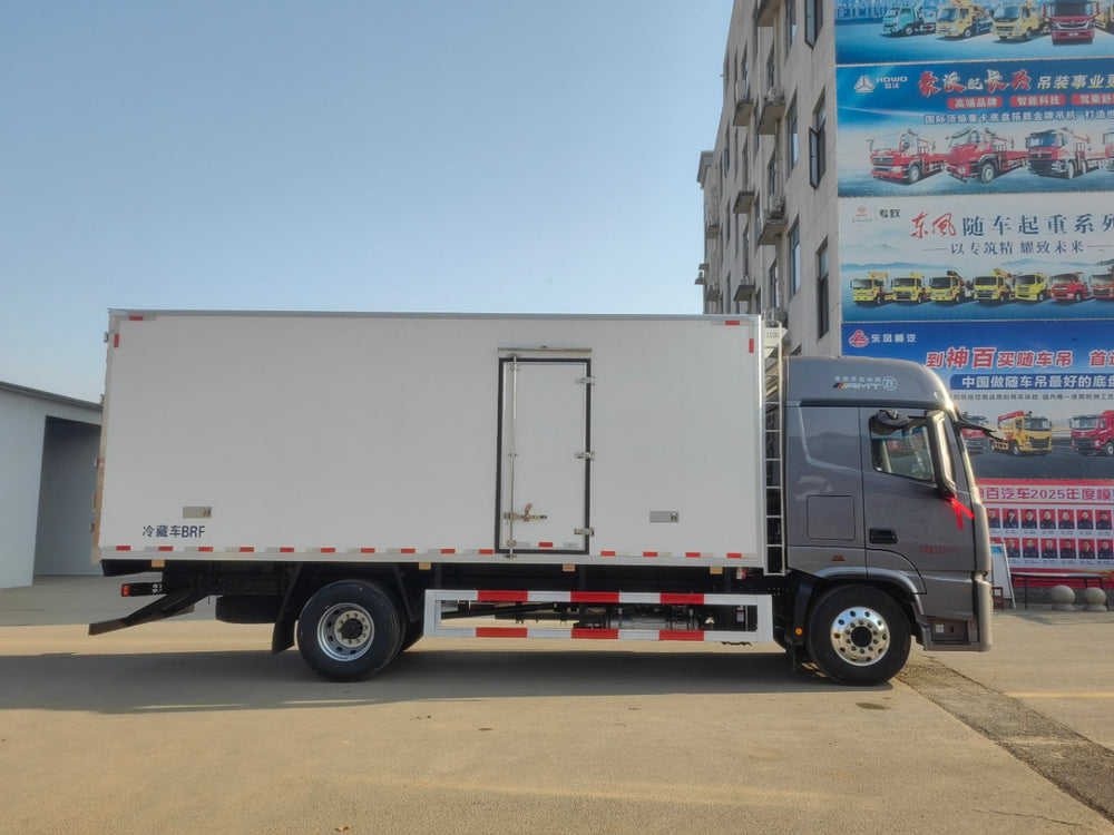 Foton Auman 6.8-meter 10 tons refrigerated truck