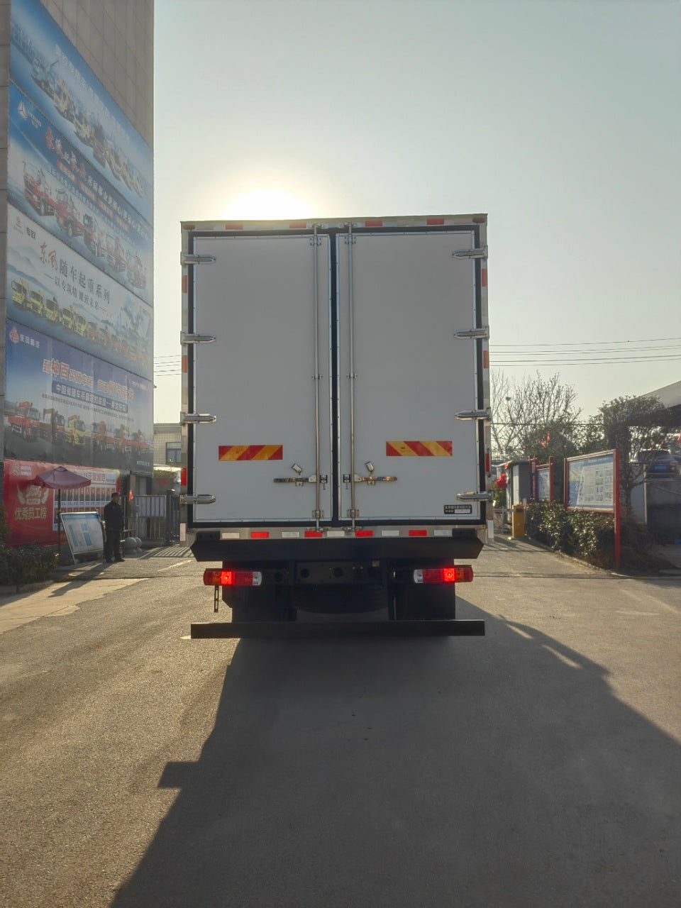 Foton Auman 6.8-meter 10 tons refrigerated truck