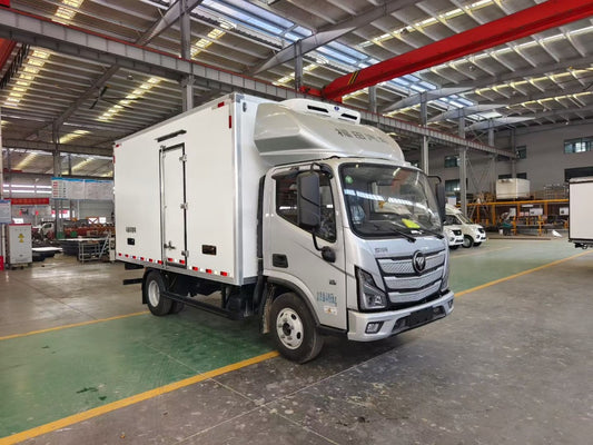 Foton Aumark 4.2-meter 5 ton refrigerated truck