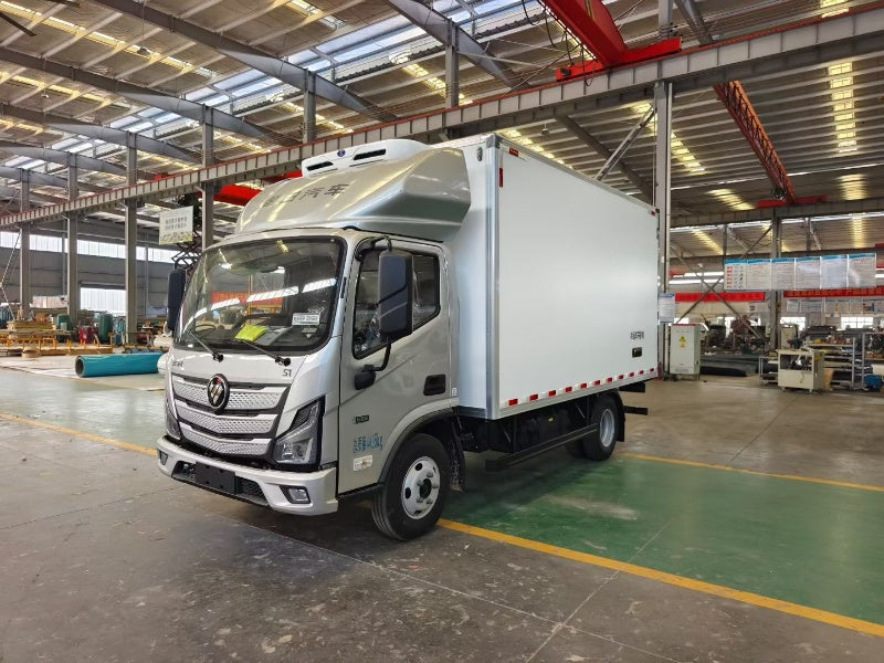 Foton Aumark 4.2-meter 5 ton refrigerated truck