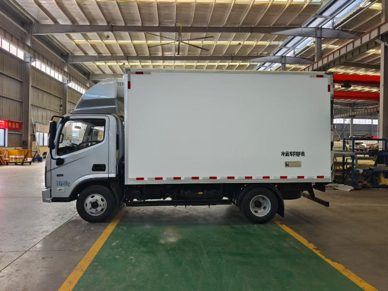 Foton Aumark 4.2-meter 5 ton refrigerated truck
