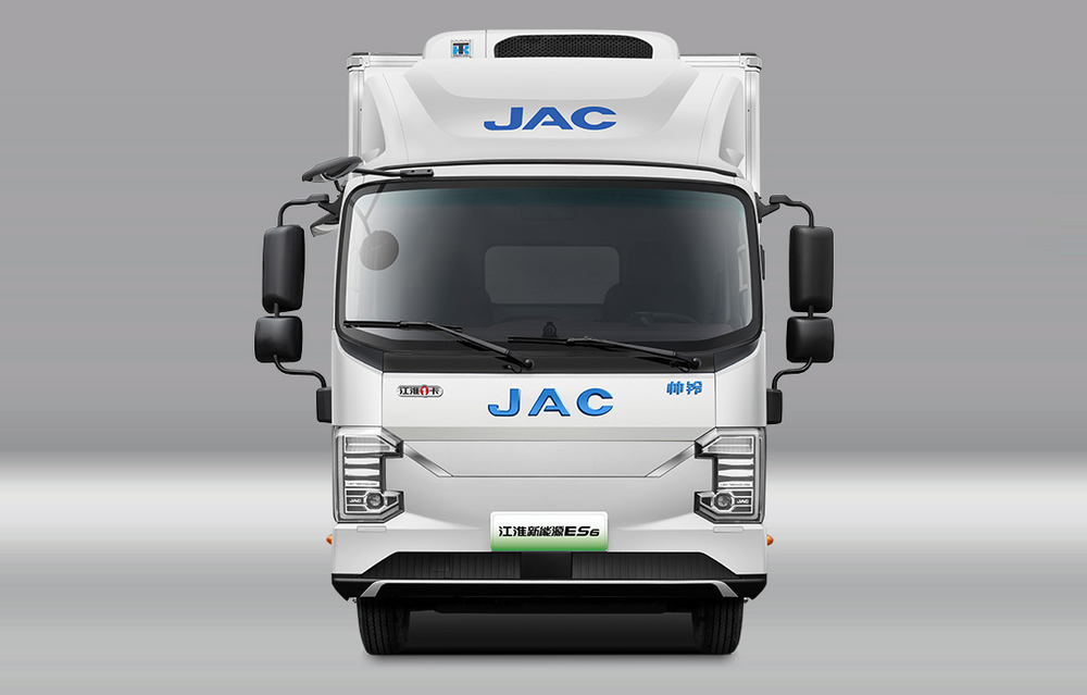 JAC 4.2-meter pure electric refrigerated truck