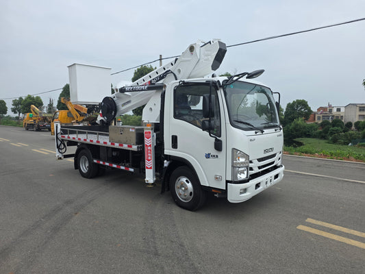 Isuzu 30-meter insulated basket aerial work platform truck for power maintenance