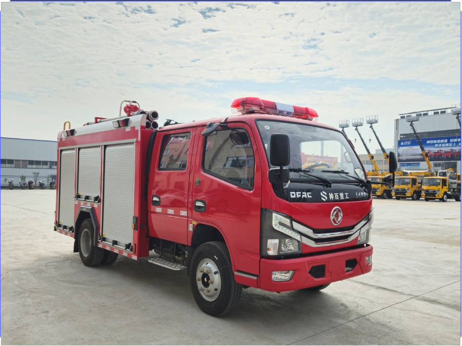 Dongfeng Dolica 2.5 cubic meter water tanker fire truck