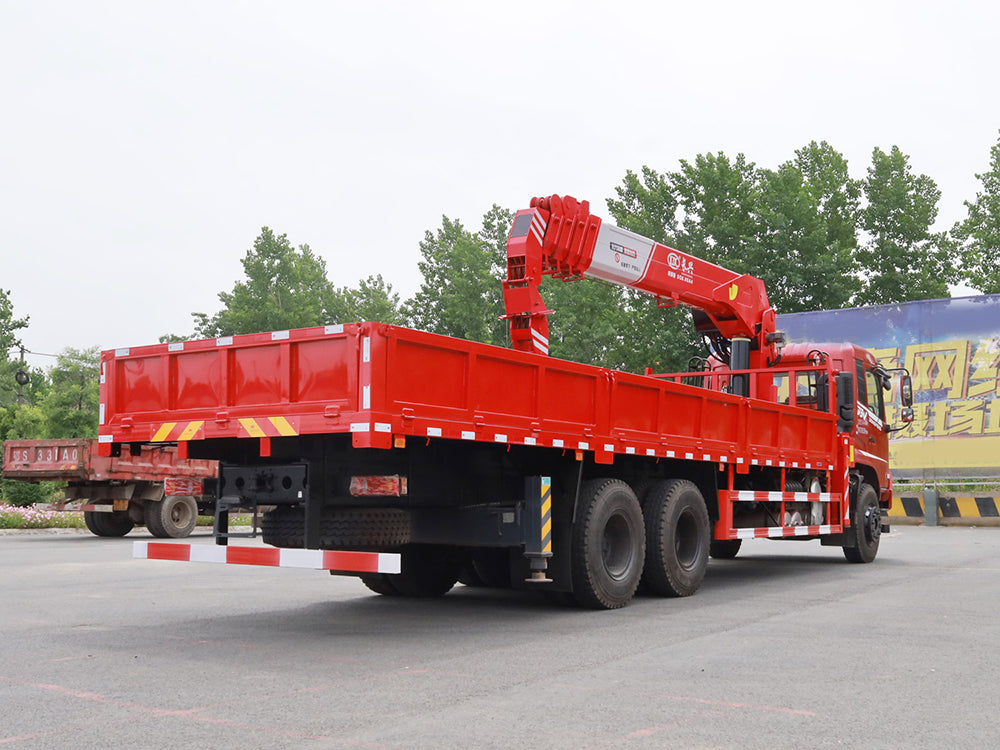Dongfeng D3V 6*4 12-ton truck-mounted crane