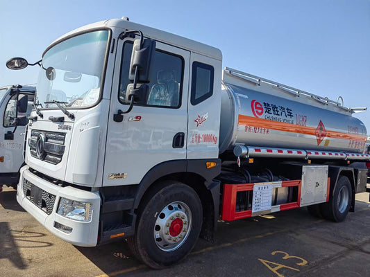 DongFeng 230HP Oil Tank Truck（12.7-14.5m³）